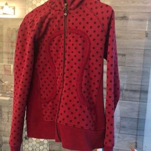 Lululemon scuba hoodie size 8